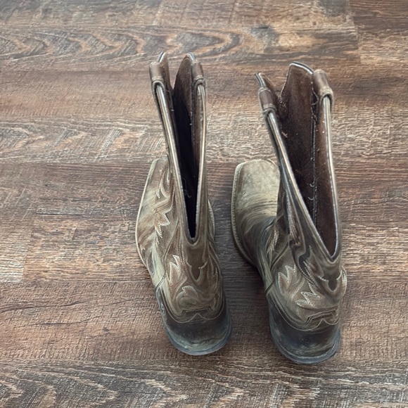 Ariat Brown Western mid calf Boots - Picture 4 of 4